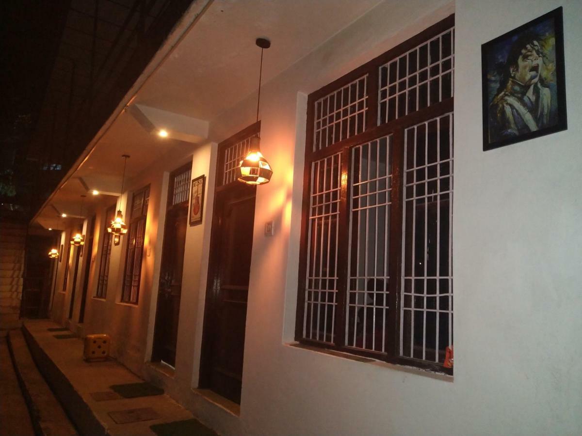 Mochila Youth Hostel Mcleod Ganj Дармсала Экстерьер фото
